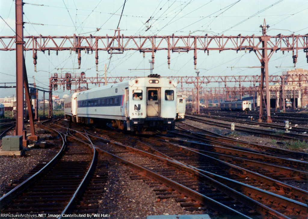 NJT Comet II Cab Coach 5136